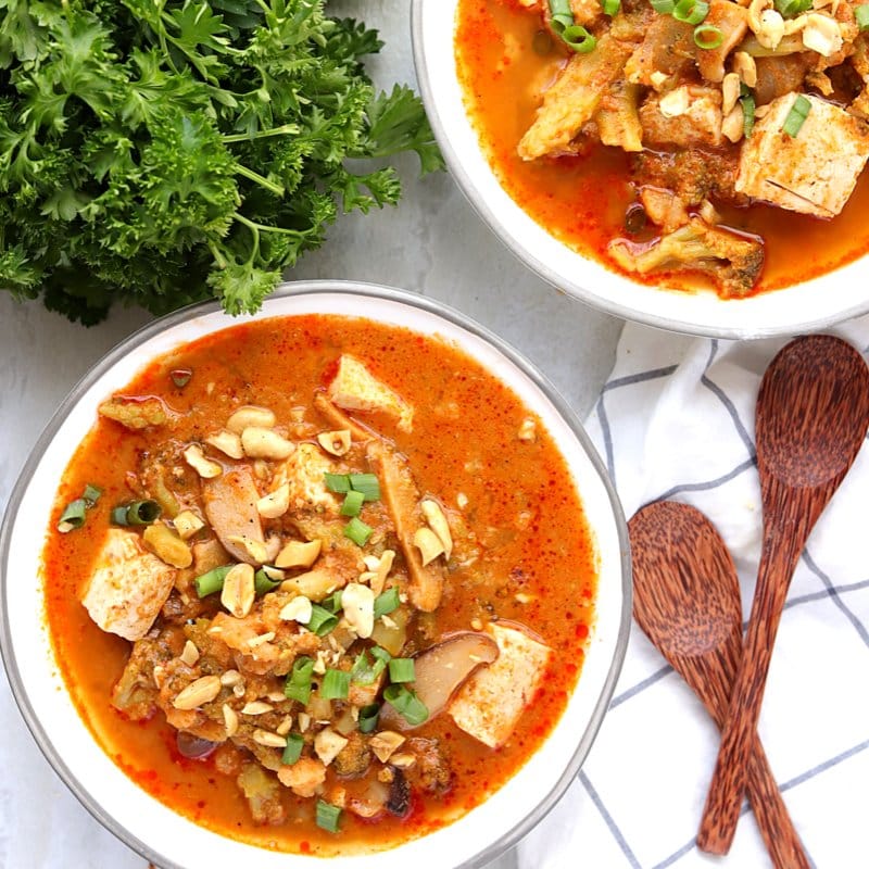 Low Carb Vegan Peanut Butter Red Curry Soup (gluten